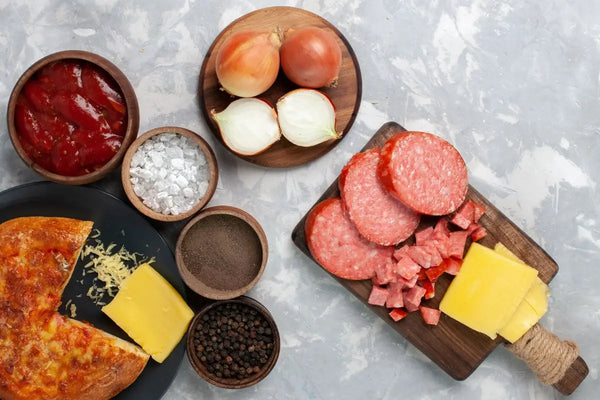 berbagai bahan makanan yang mengandung lemak jenuh