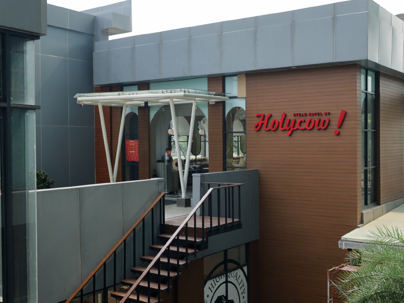HOLYCOW TANGERANG